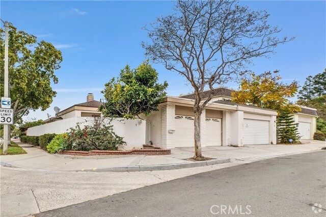 Building Photo - 1 Lancewood Way Rental