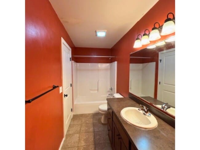 Photo - 3780 Timberlake Ct SE