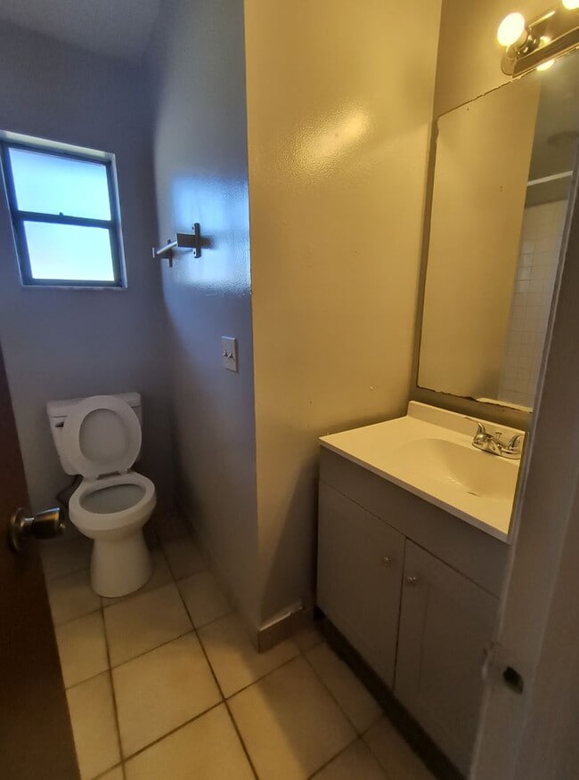 Photo - Spacious 3-Bedroom 2 Bathroom Apartment for Rent!