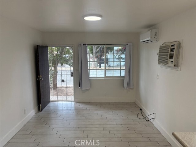 Photo - 609 S Vine Ave