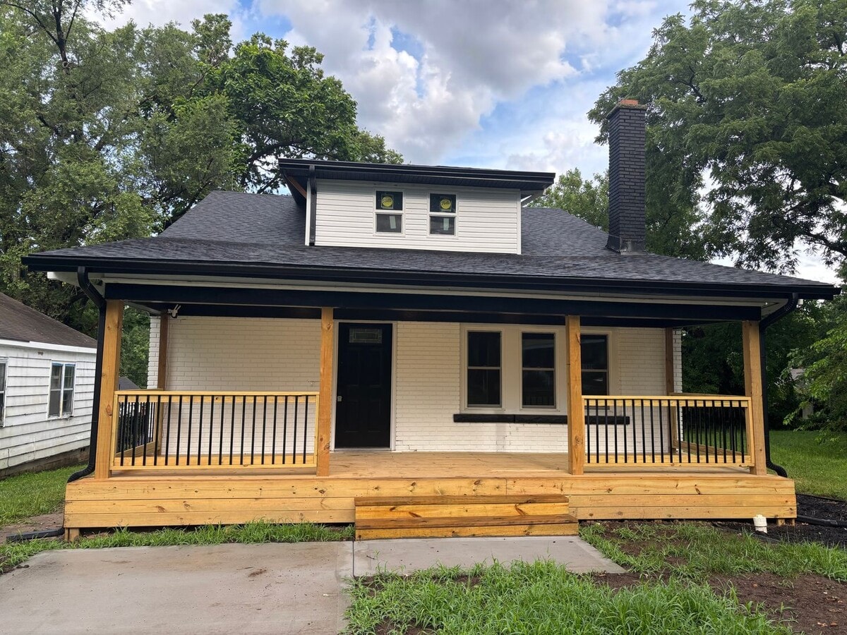 Fully Renovated 5 Bedroom Home with Bonus ... - Fully Renovated 5 Bedroom Home with Bonus ...
