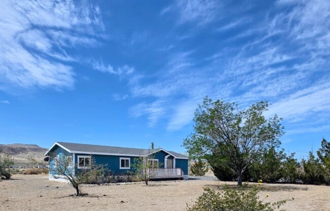 Charming 3 Bedroom Home on Large 5 Acre Pr... - Charming 3 Bedroom Home on Large 5 Acre Pr...