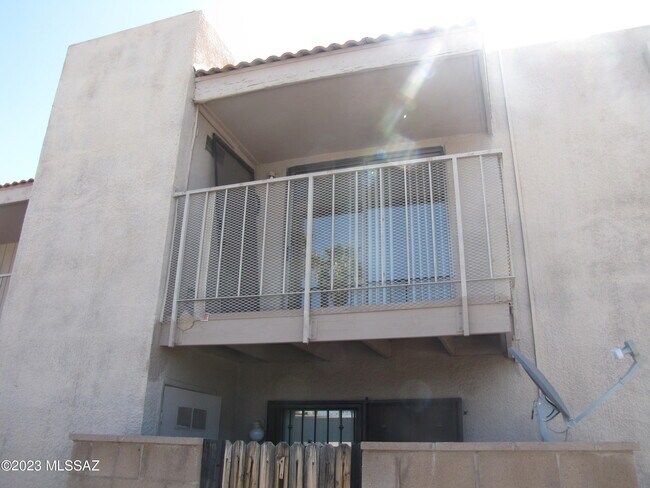 Photo - 6635 E Golf Links Rd Unit 9