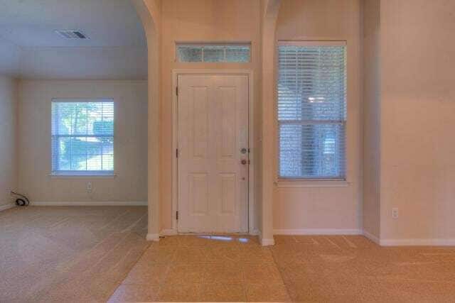 225 Lexington Dr