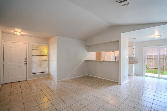 Photo - 12403 Tree Line Dr