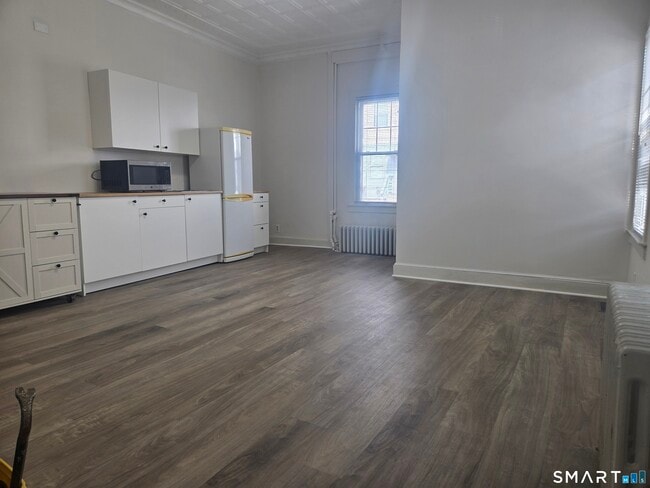 Photo - 49 Woodside St