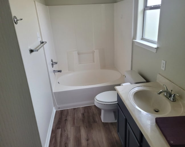 Photo - 711 Jorgette Dr