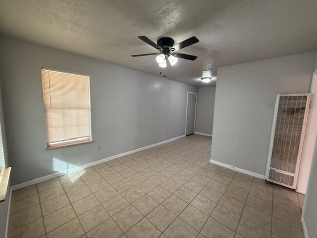 Photo - Super cute Home!