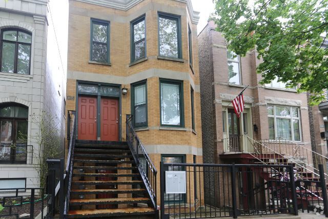 Building Photo - 1935 N Wood St Unit 2 Rental