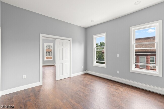 Photo - 17 Fulton Ave