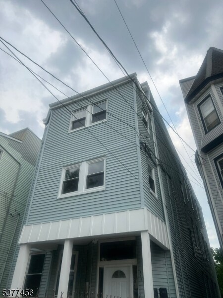 Photo - 146 Johnson Ave