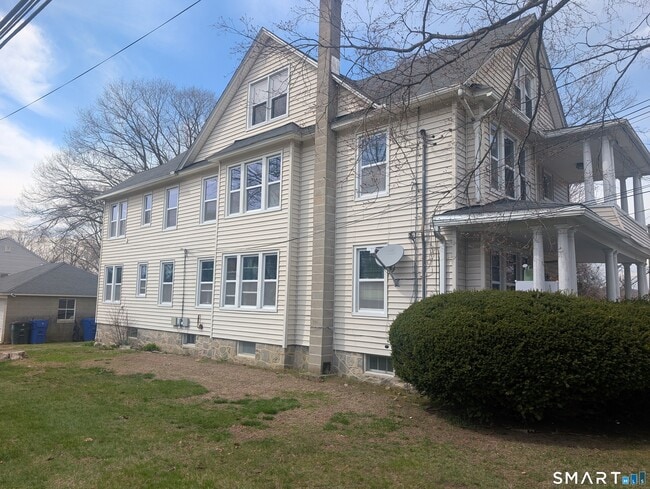 Photo - 226 Hillside Ave Unit 2nd Floor