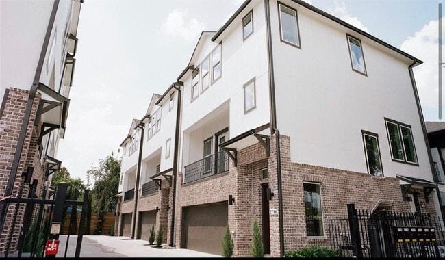 Building Photo - 2718 McGowen St Rental