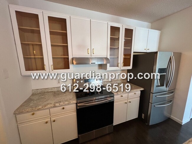 Photo - Woodbury Townhouse Available November 1, U...