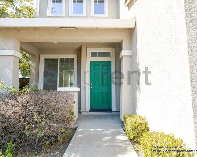 Photo - 3301 Myna Way