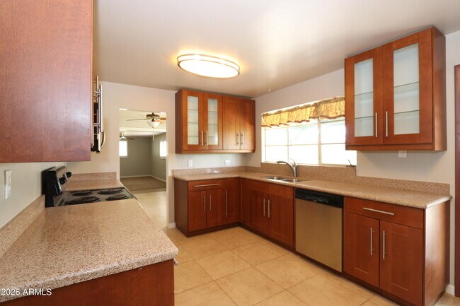 Photo - 3809 E Coolidge St