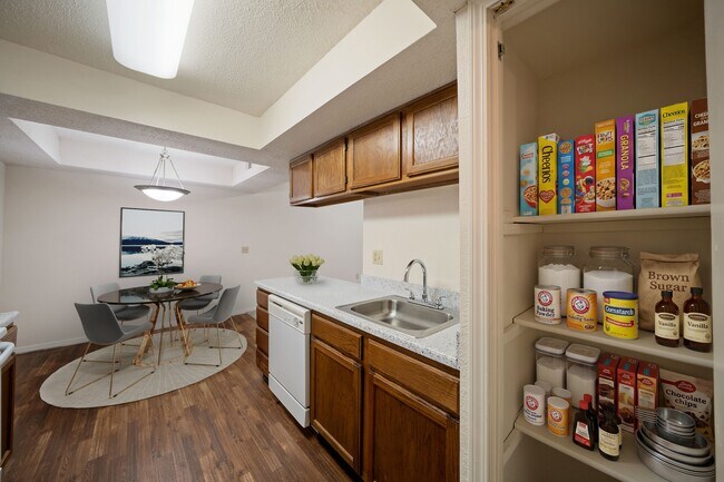Photo - Waterford Place Apartments & Townhomes