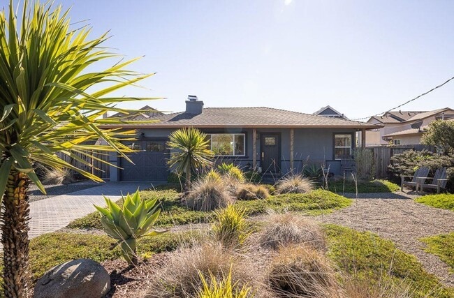 Half Moon Bay Quintessential Beach House! - Half Moon Bay Quintessential Beach House!