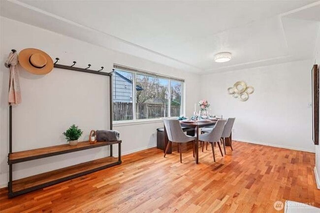 Photo - 10316 Becker Dr SW
