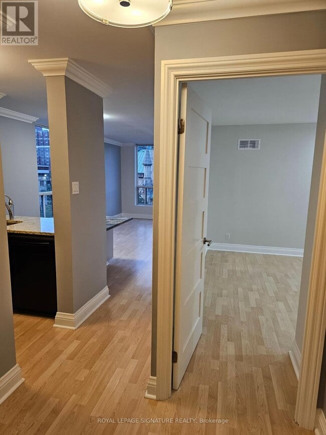 Photo - 92 King St E Unité 619