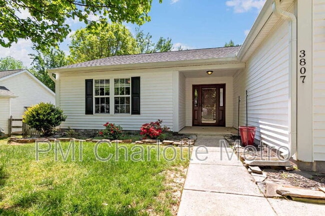 Photo - 3807 Crimson Wing Dr