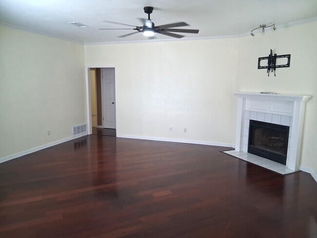 Photo - 4102 Carolyn Dr