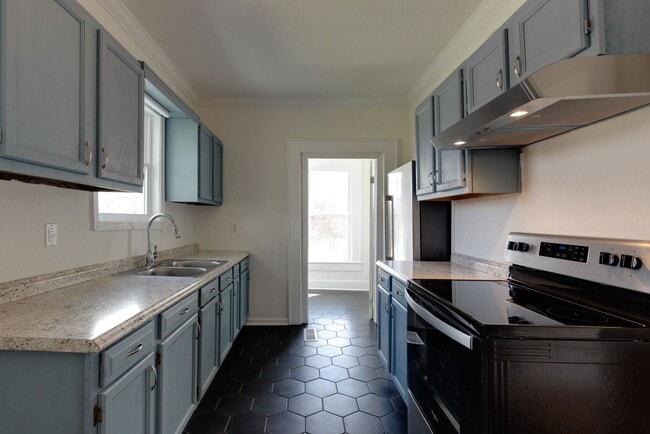 525 Terrell St