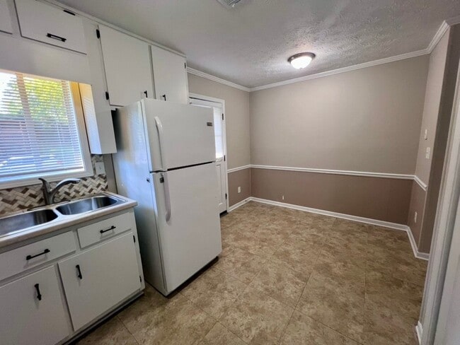 Photo - 4862 Valley Dale Dr SW Unit B