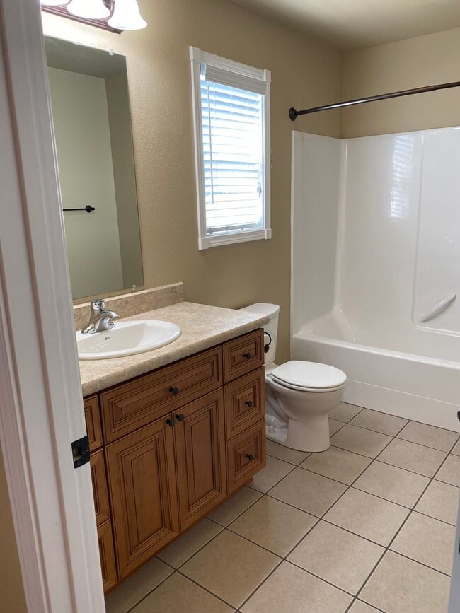 Photo - 3 Bedroom House with a 2 Garage in Heights