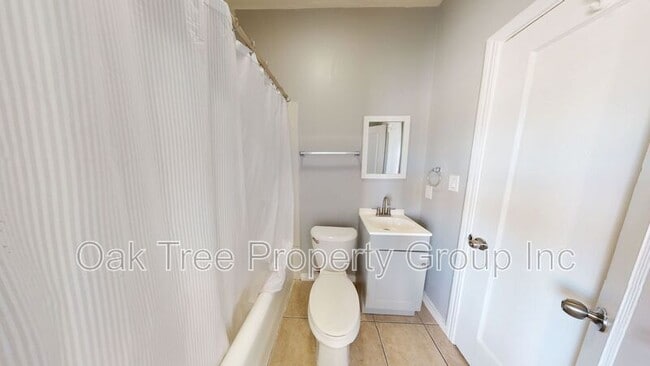 Photo - 2451 Seminary Ave