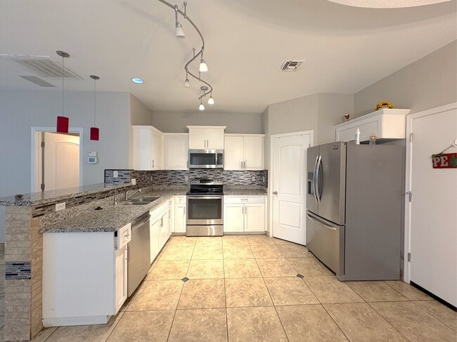 Photo - 2048 E Heartwood Ln
