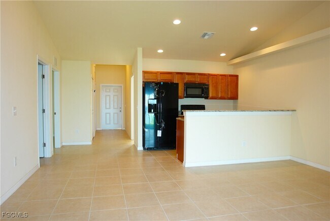 Photo - 530 SE 5th Ave