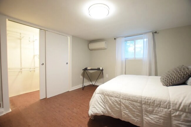 Photo - 1002 N Aurora St Unidad 1