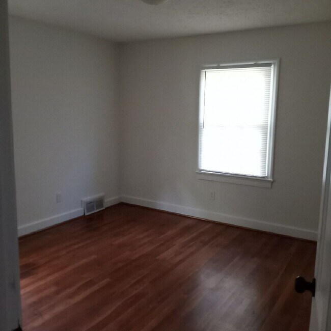 Photo - 1017 W End Blvd Unit 1019 West End Blvd