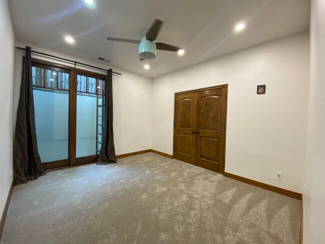 Photo - Lower-Level unit with 2 Bedrooms and 2 Bathrooms