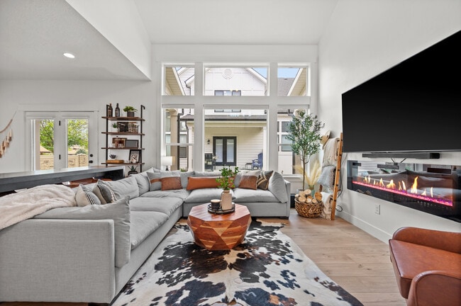 Photo - 6799 S 700 E