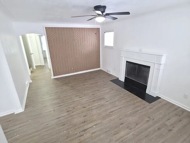 Photo - 2390 SW 21st St