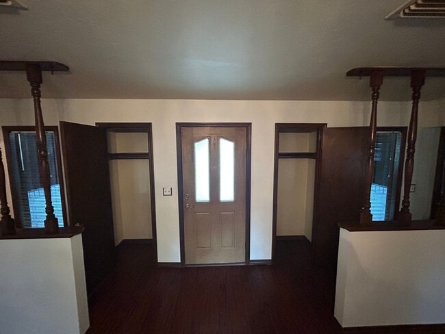 Photo - Spacious 3-Bedroom Home with Fenced Yard &...