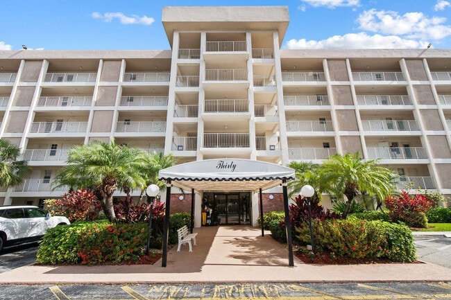 Building Photo - 2851 S Palm Aire Dr Unit 107
