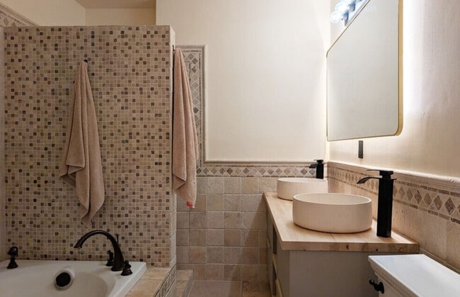 Photo - 900 16th St Unidad 302