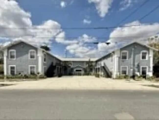 Building Photo - 425 F St Unit 7