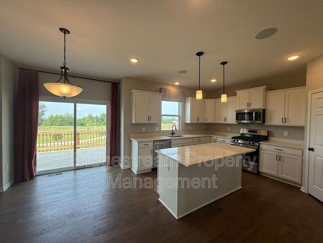 Photo - 3032 Wellington Ln