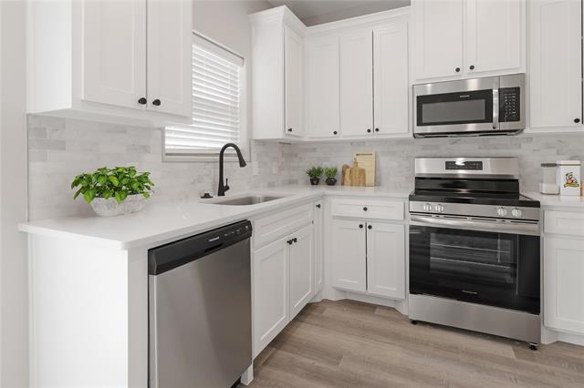 Photo - 722 E Walker St