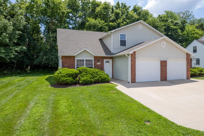 Photo - 304 Dads Way Townhome