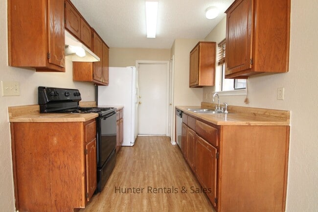 Building Photo - Too Good!