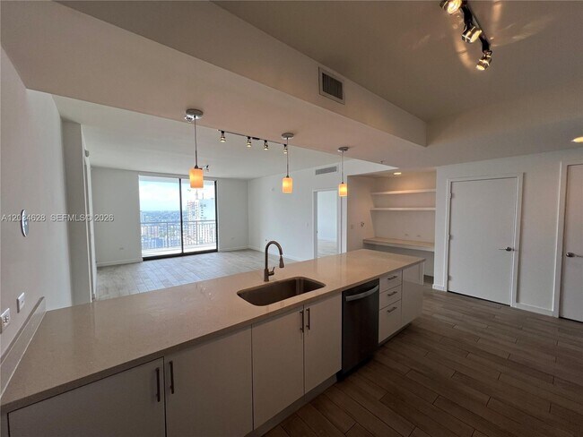 Photo - 999 SW 1st Ave Unidad 2405
