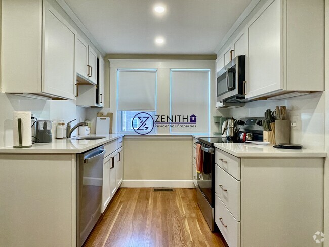 Building Photo - 1106 Belmont St Rental