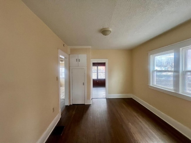 Photo - 933 Sandusky Ave