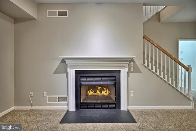 Photo - 2086 Deer Run Dr