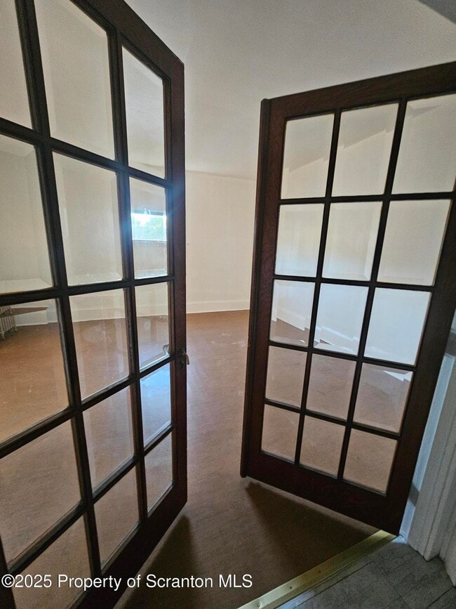Photo - 423 E Lackawanna Ave